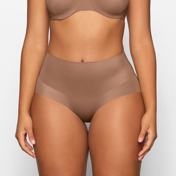 SKIMS SMOOTHING INTIMATES HIGH-WAISTED BRIEF SIENNA 4X NWT - Picture 1 of 8